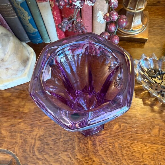 1930's Moser Glass Neodymium Alexandrite Crystal Art Deco Trumpet Vase - Picture 9 of 17